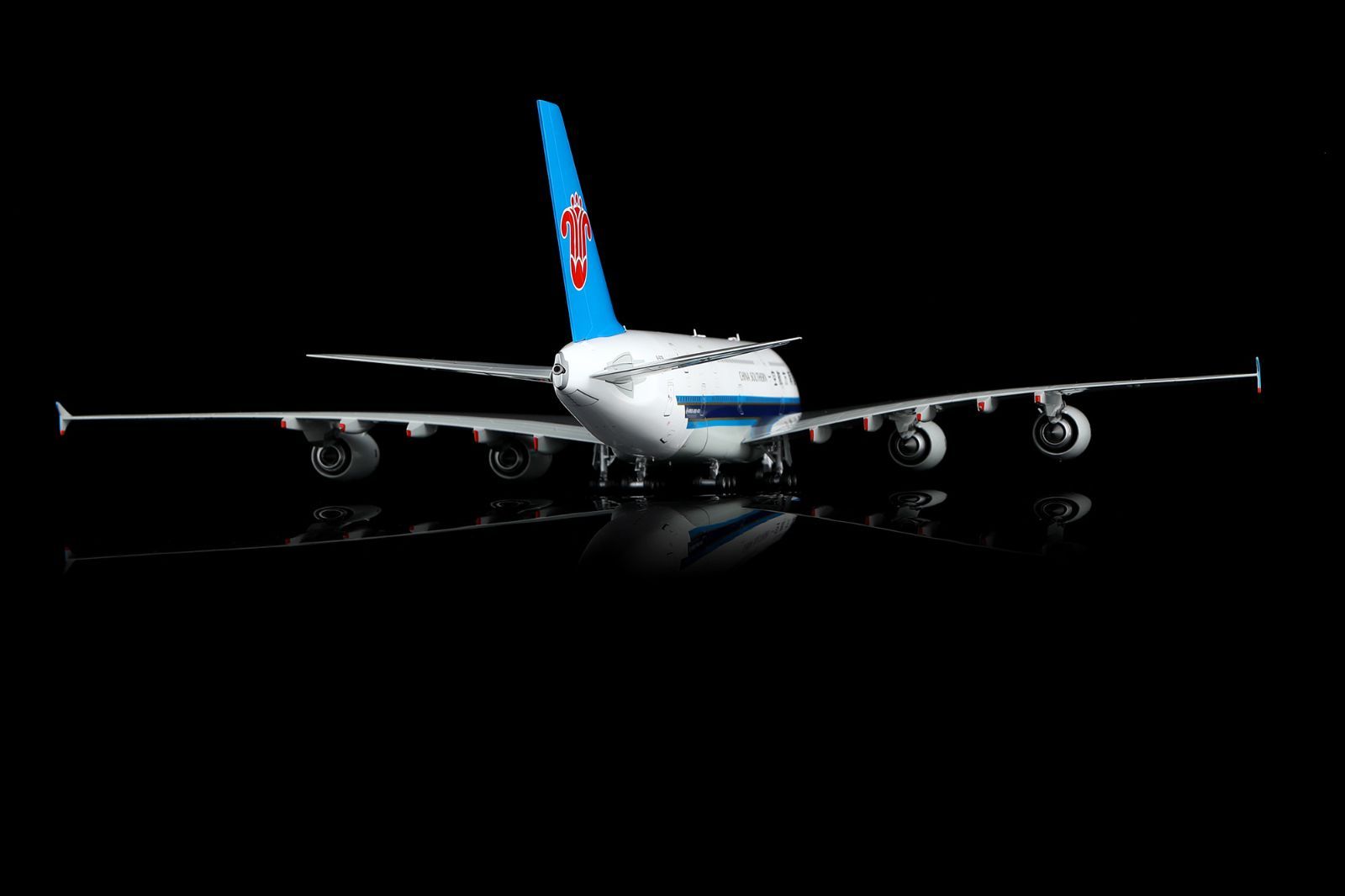 SQwings 中国南方航空 A380 B-6136 1/200 L2153(通常版) - メルカリ