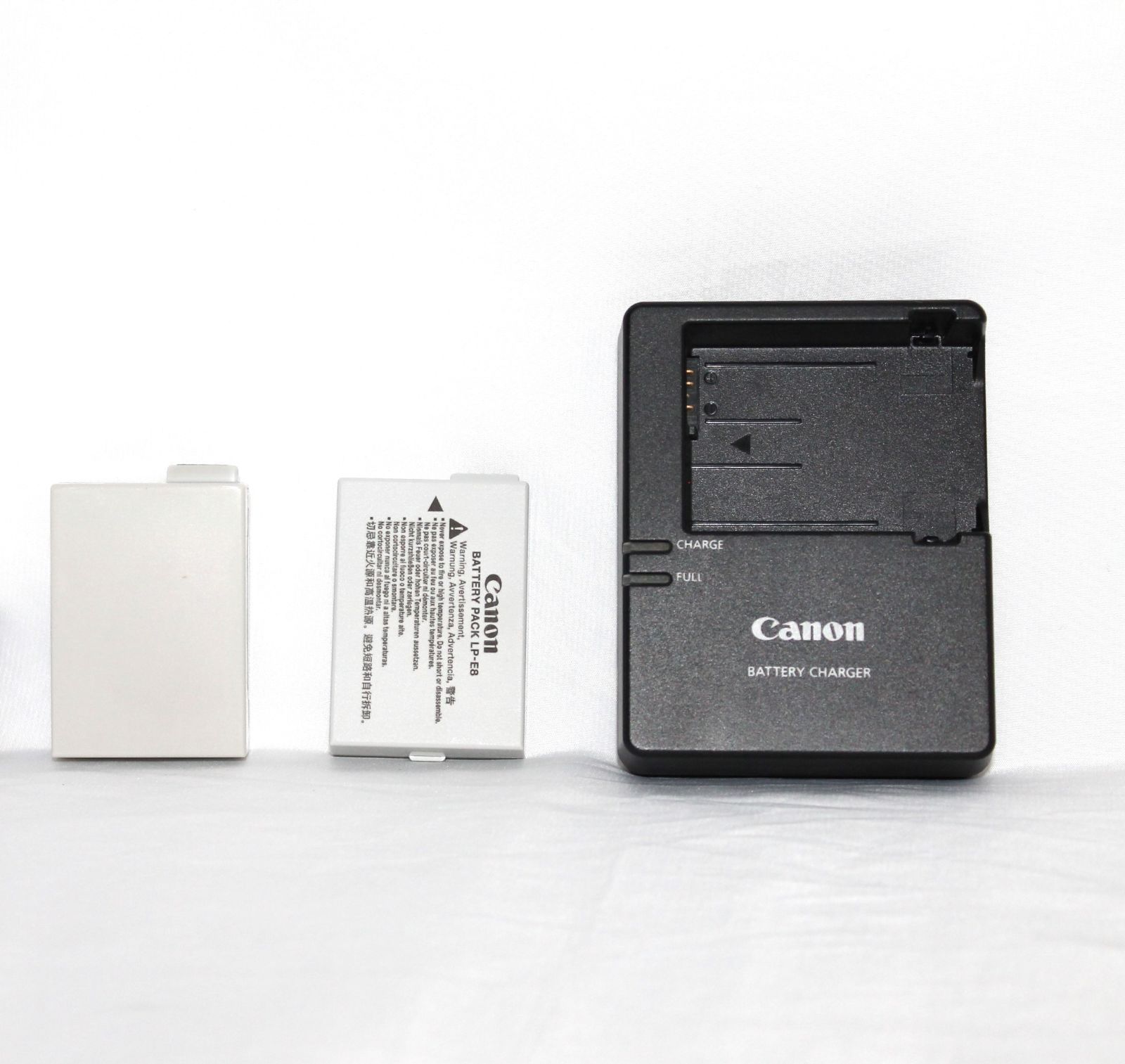 Canon EOS Kiss X6i ダブルズームキット グリップ/バッテリー付