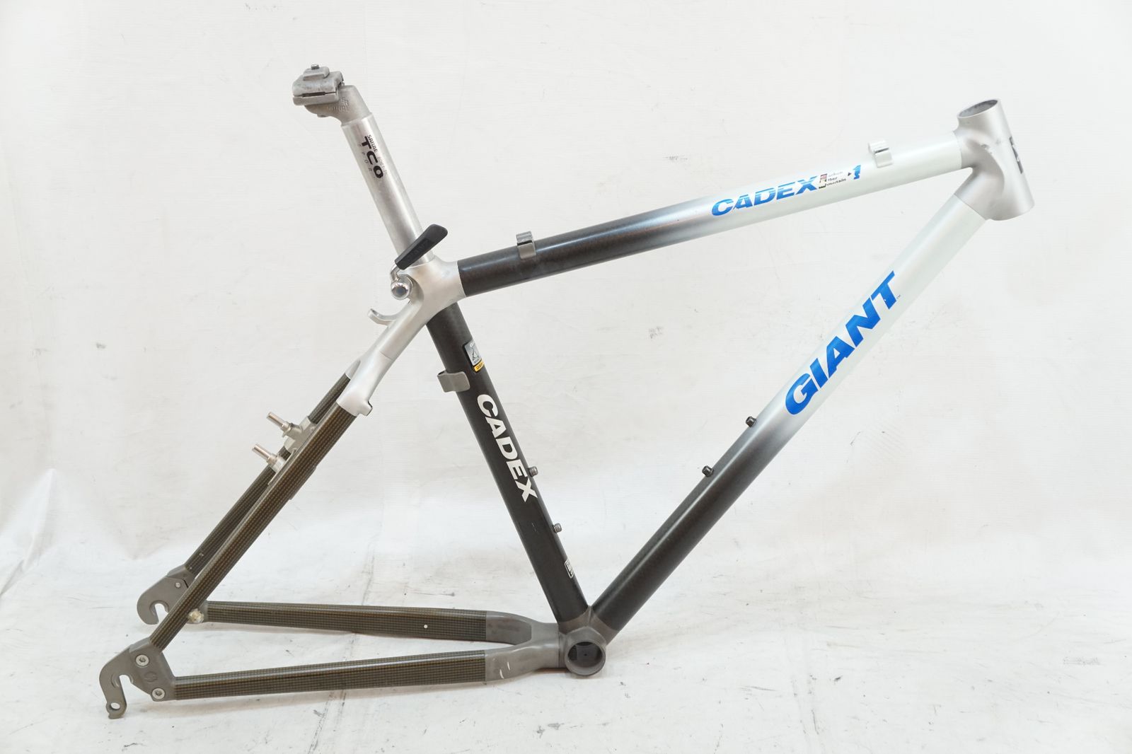 GIANT 「ジャイアント」 CADEX CFM1 年式不明 フレーム / バイチャリ浦和ベース