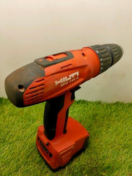 ✨ヒルティ　ドライバドリル　SFH144-A　本体＋バッテリー　中古品✨うるま市田場✨ ☆HILTI ヒルティ SFH144-A インパクトドライバ&ドリルドライバ 動作