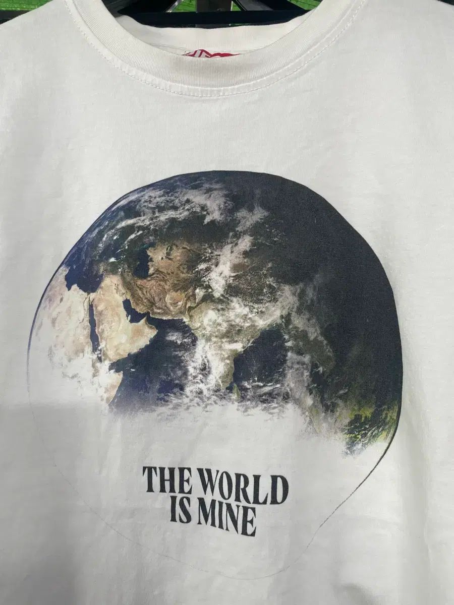 DIESEL 地球 Tシャツ