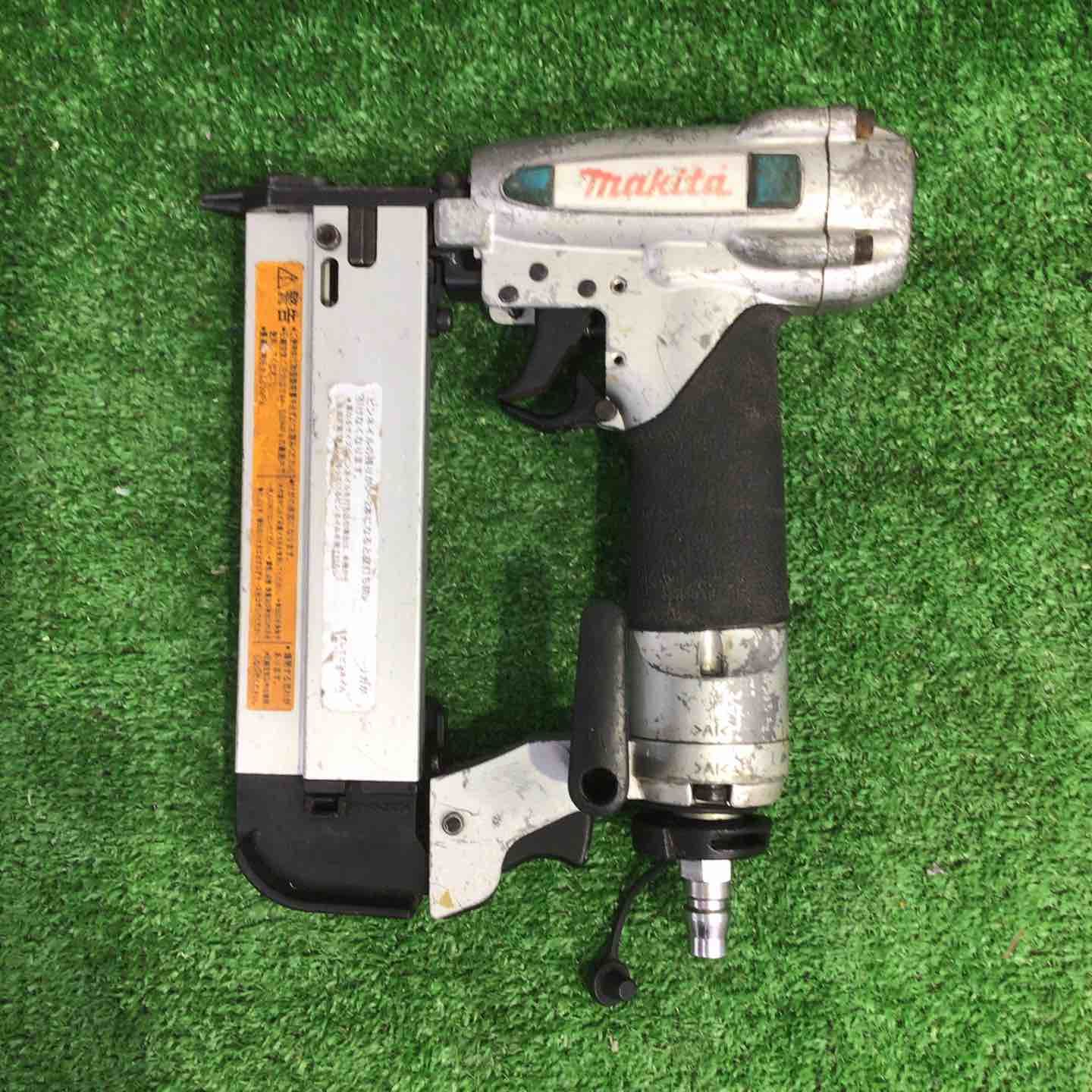 ★マキタ(makita) 常圧ピンネイラ AF351【町田店】
