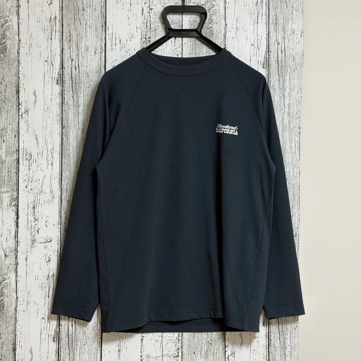 STANDARD CALIFORNIA COOL AND DRY スタンダードカリフォルニア T 