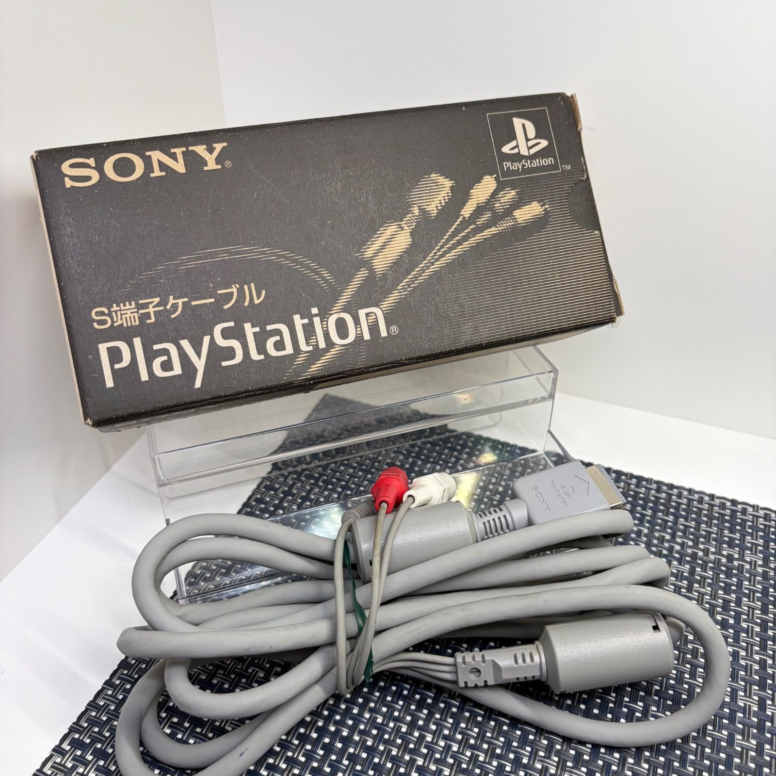 【動作確認済】PS1 S端子ケーブル プレステ1 ソニー純正品 グレー 化粧箱付き b