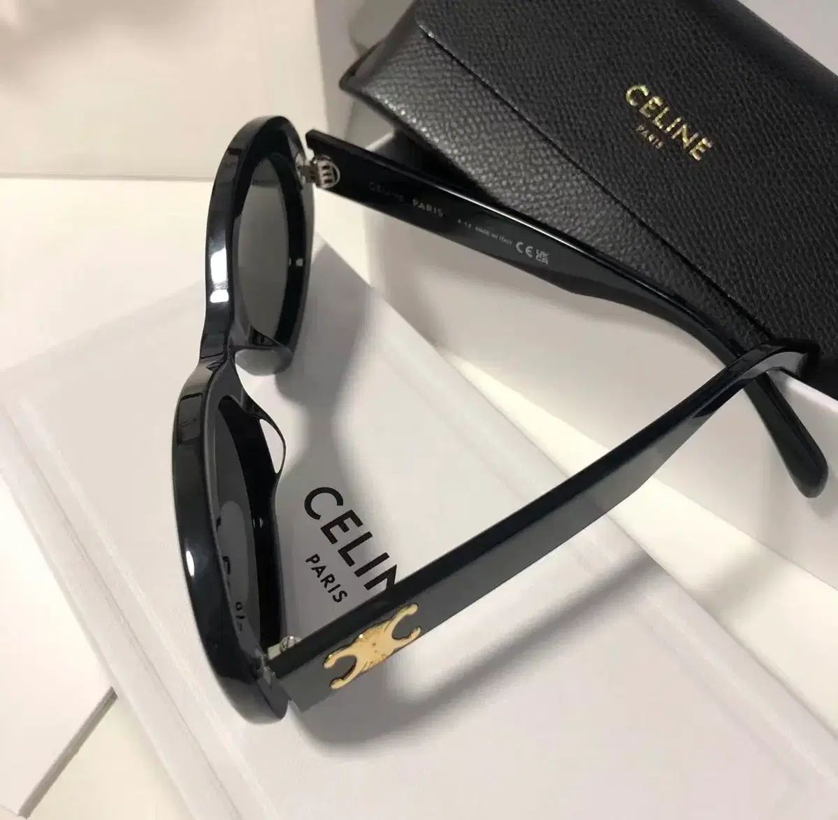 CELINE トリオンフ アセテート01 サングラス ブラック トリオンフ ミニ 01 サングラス / アセテート - ブラック | CELINE