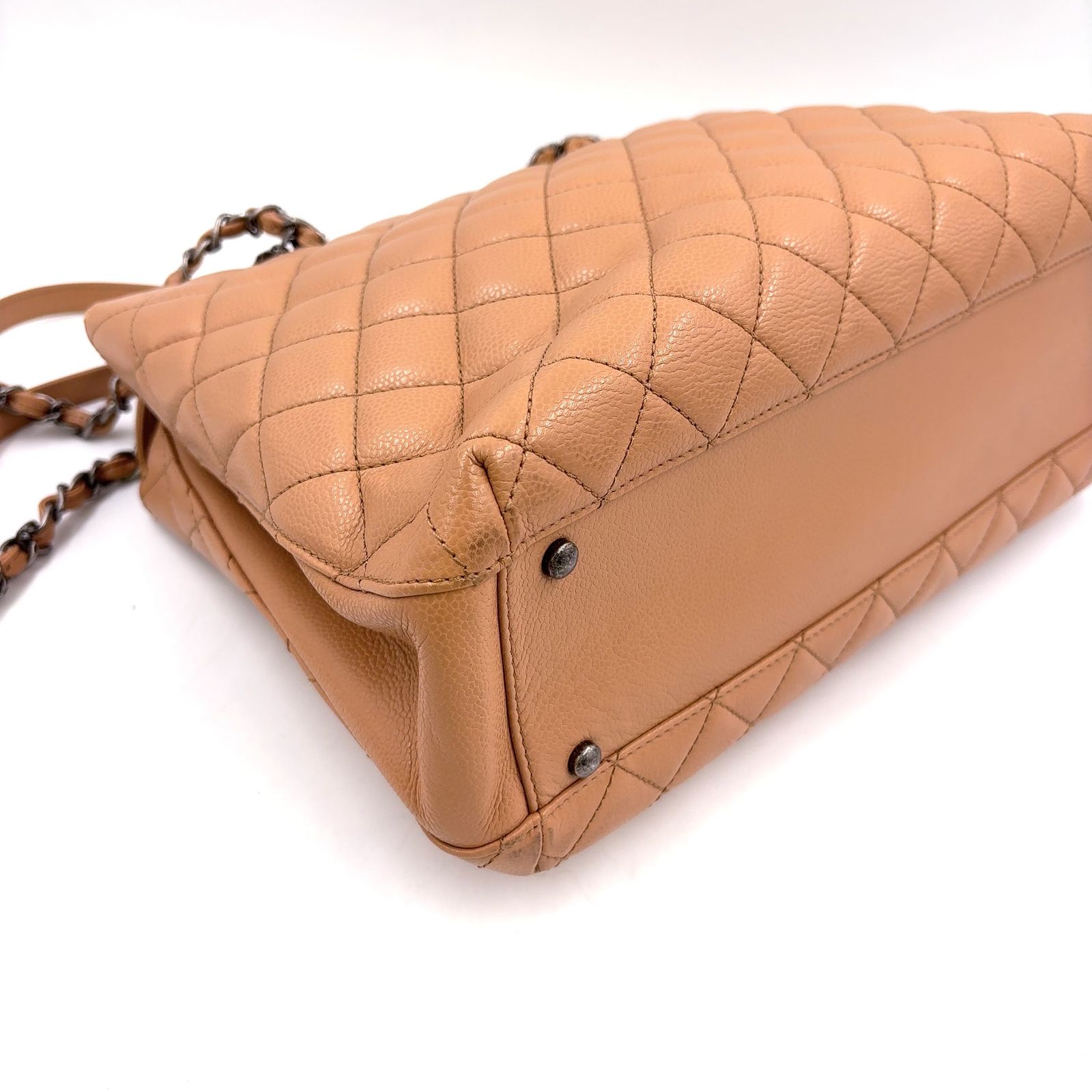 限定価格】CHANEL マトラッセ ロゴチャーム シリアル番号21番台 