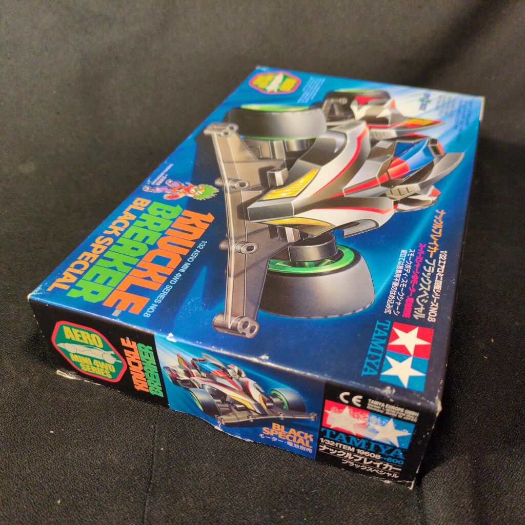 タミヤ エアロミニ四駆NO.8 スーパーXシャーシ ナックルブレイカー