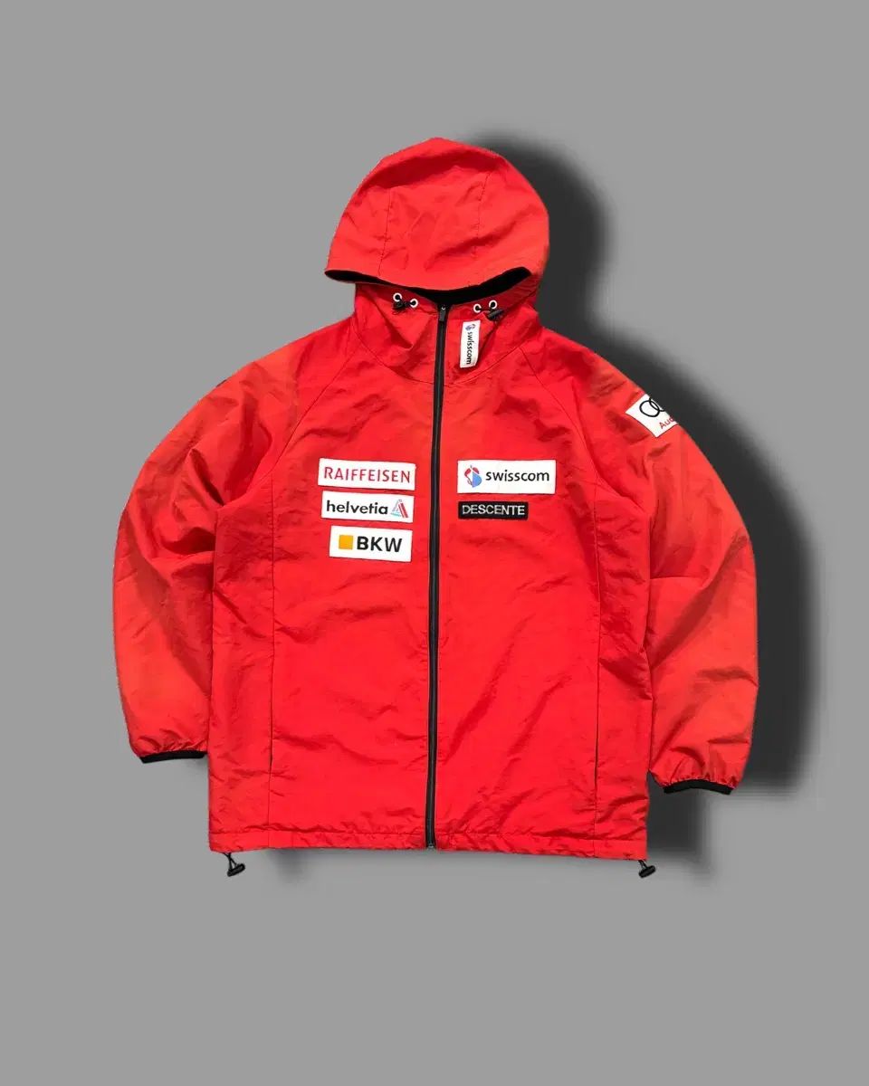 スイススキーナショナルチームモデルウェア DESCENTE(デサント