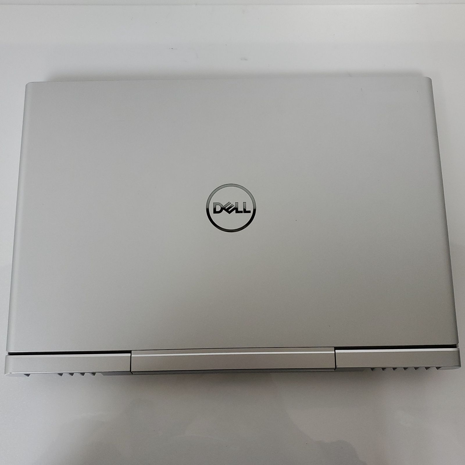 ノートPC・Dell Vostro 15 7570・15インチ・Intel Core i5・メモリ8GB 
