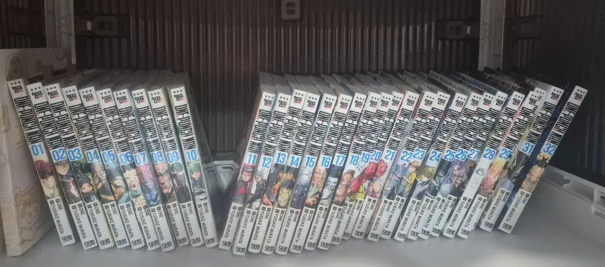 1 32 巻 ワンパンマン 漫画 全巻 セット - メルカリ