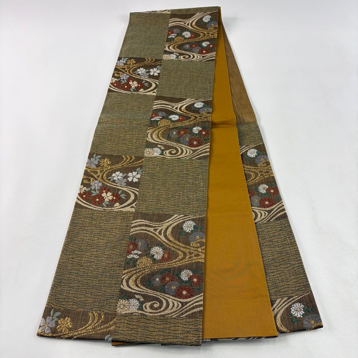 美品】 袋帯 秀品 草花 流水 金糸 箔 茶緑色 六通 正絹 【中古