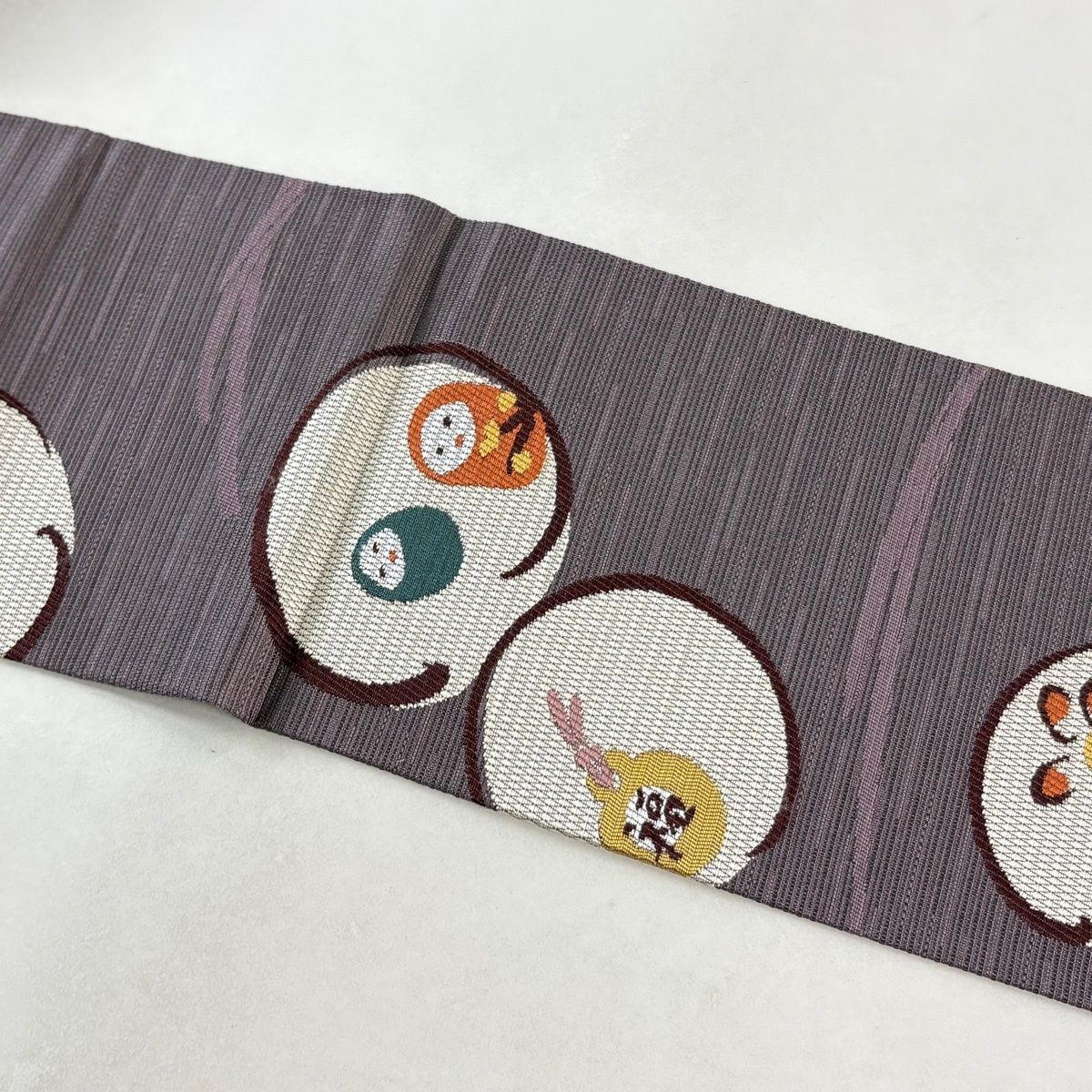 美品 名古屋帯 秀品 華文 立涌 刺繍 墨色 正絹 中古 ☆きものさらさ 