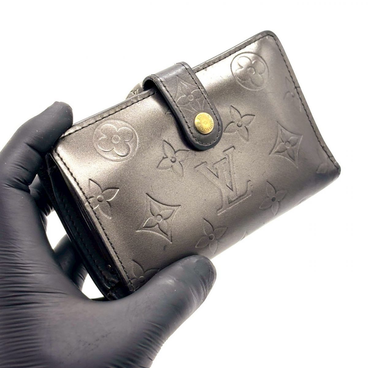 静かに映える品格】 LOUIS VUITTON 二つ折り財布 モノグラムマット