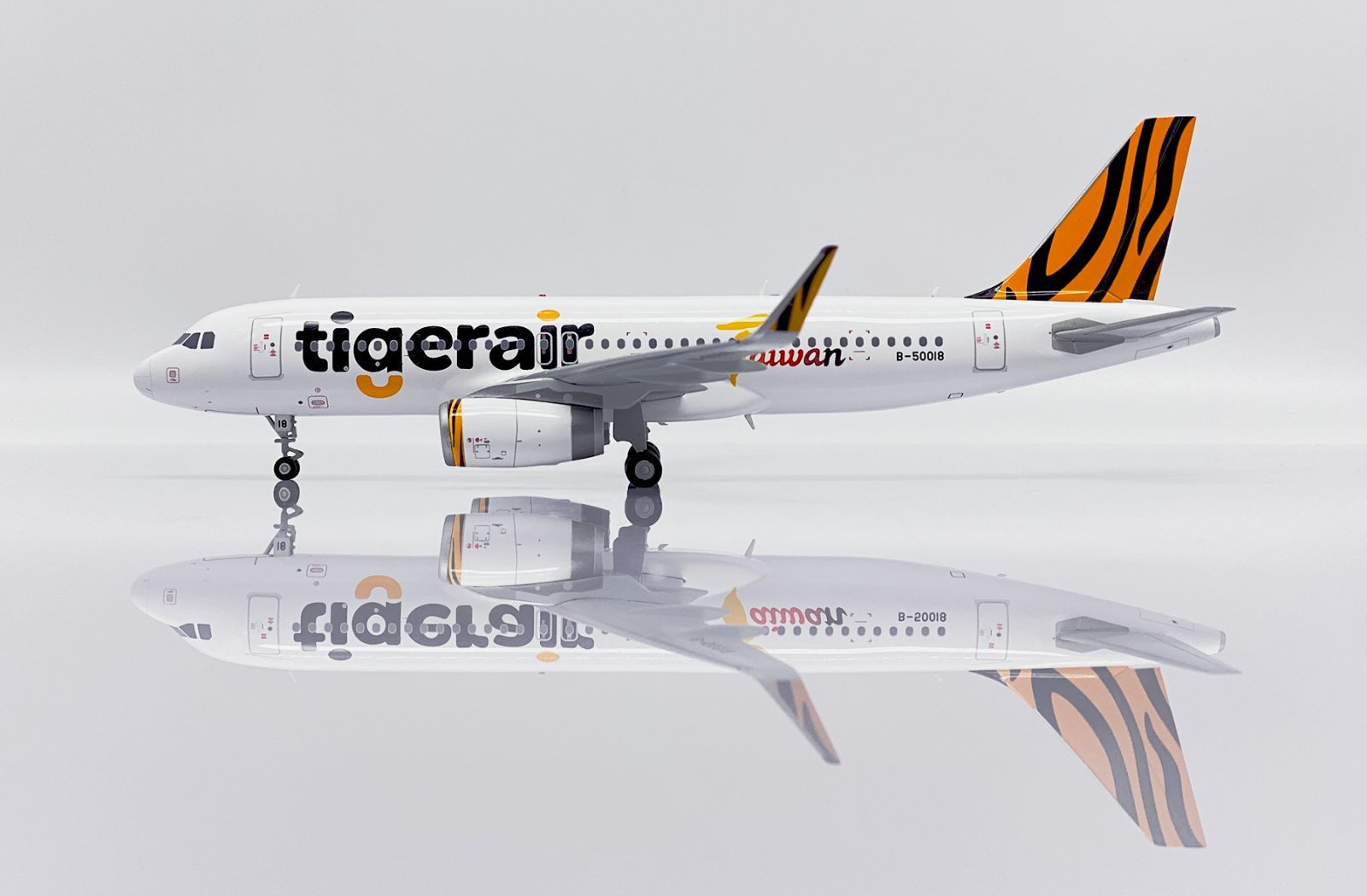 tigerair A320-200 タイガーエアー B-50018 JC Jcwings タイガーエア台湾 A320 B-50018 1/200 XX20275 - メルカリ