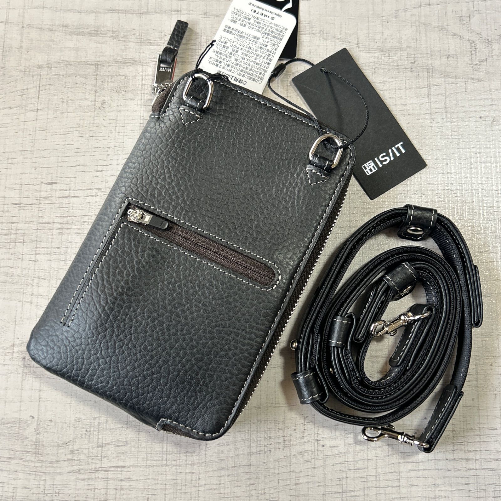 【新品タグ付き】IS/IT レザースマホショルダーバッグ ノボ スマホウォレット 定価14850円