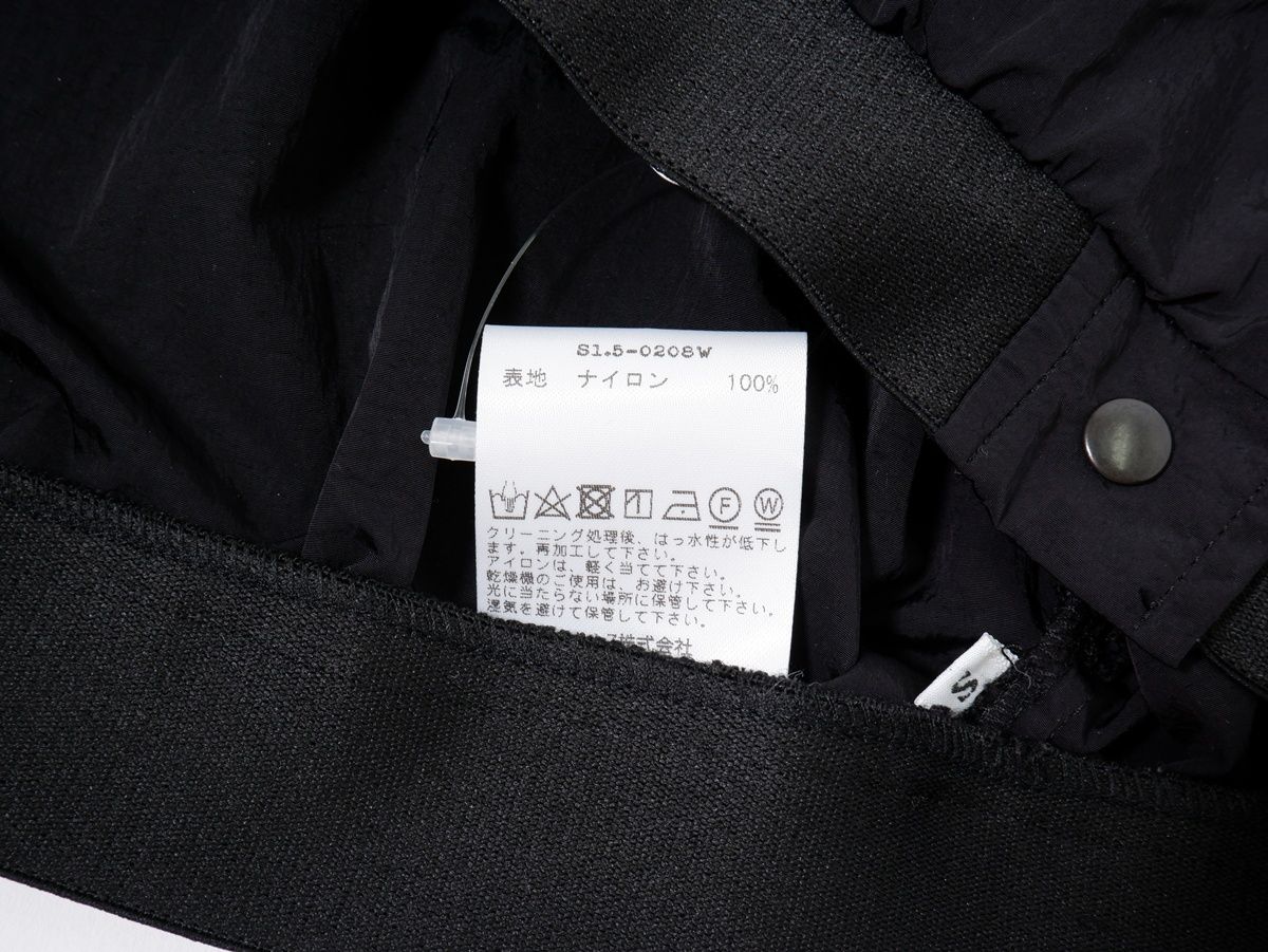 BASICKSベイシックス Limonta Nylon Shirt Cropped クロップドナイロンシャツジャケット【S】【LSHA81531】 BASICKSベイシックス Limonta Nylon Shirt Cropped クロップドナイロン