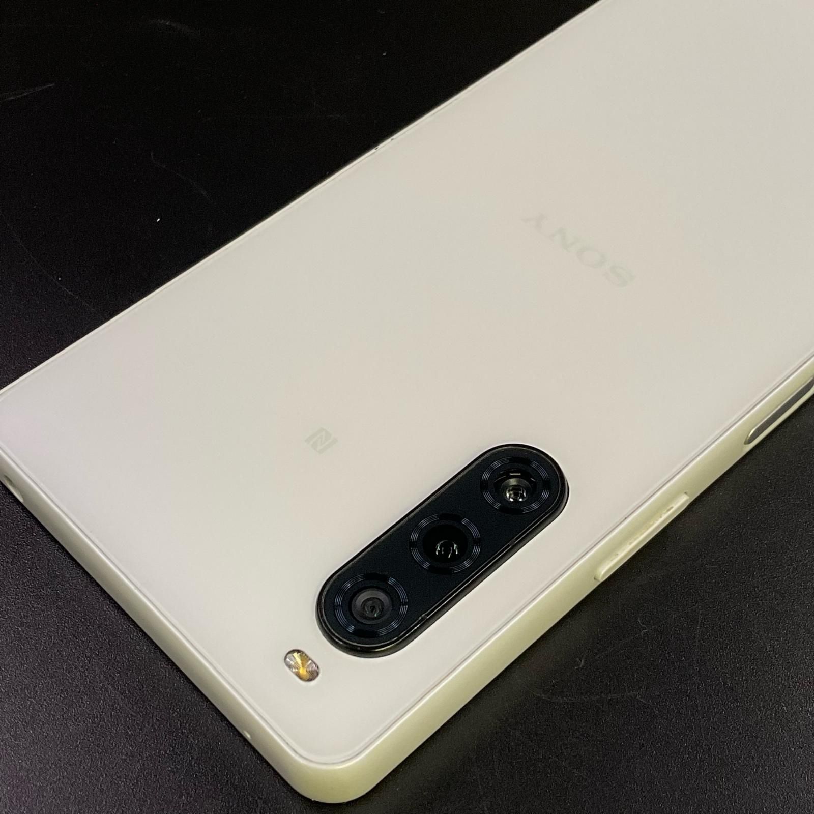 全額返金保証】【最速発送】Sony Xperia 10V 128GB ホワイト 楽天 