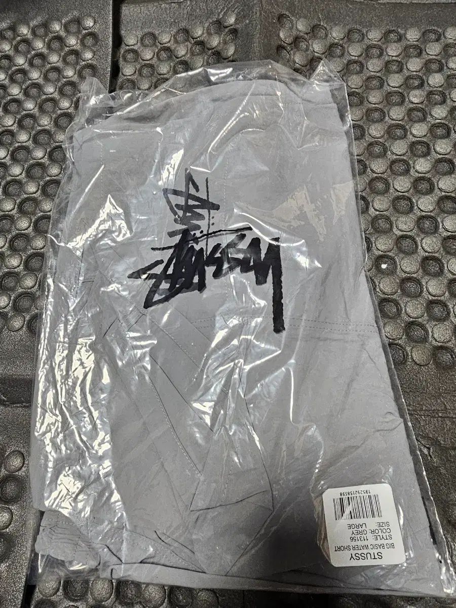 STUSSY BIG ベーシック ウォーター ショーツ グレー L