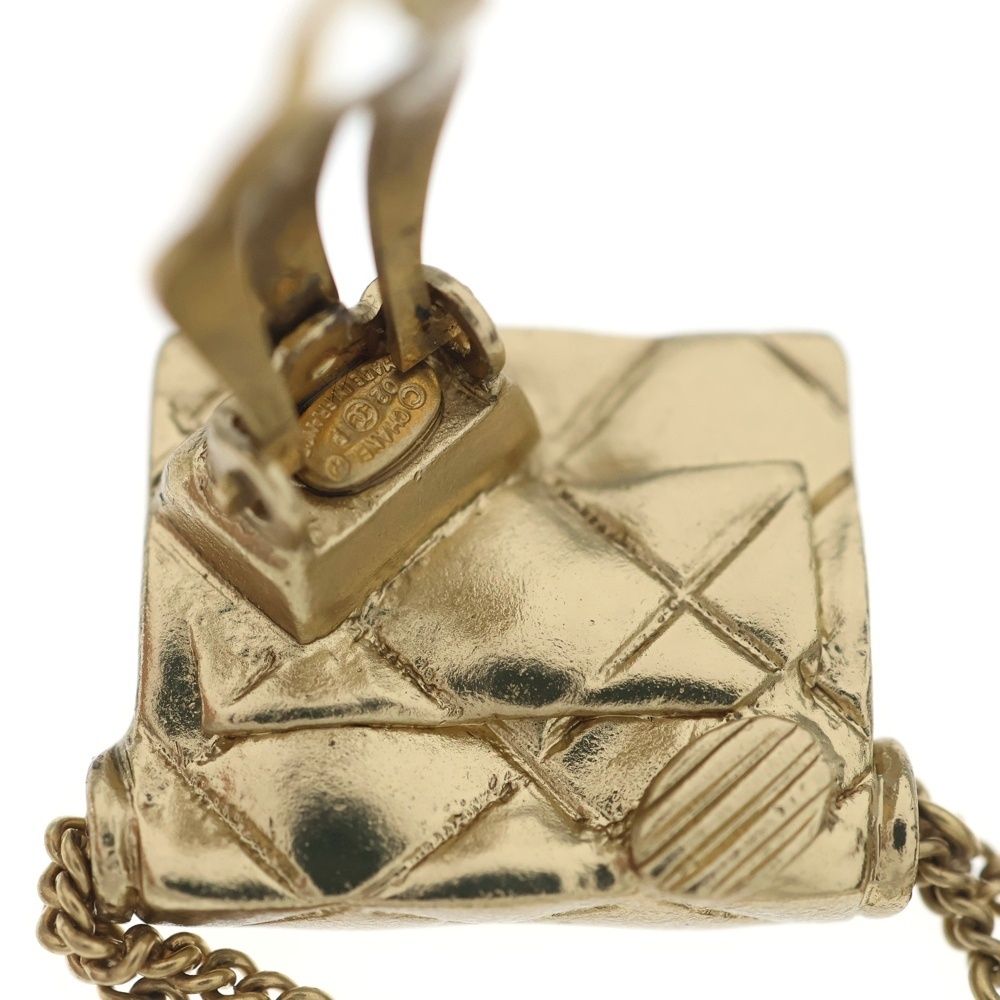 CHANEL (シャネル) マトラッセバッグモチーフ チェーン シャネル