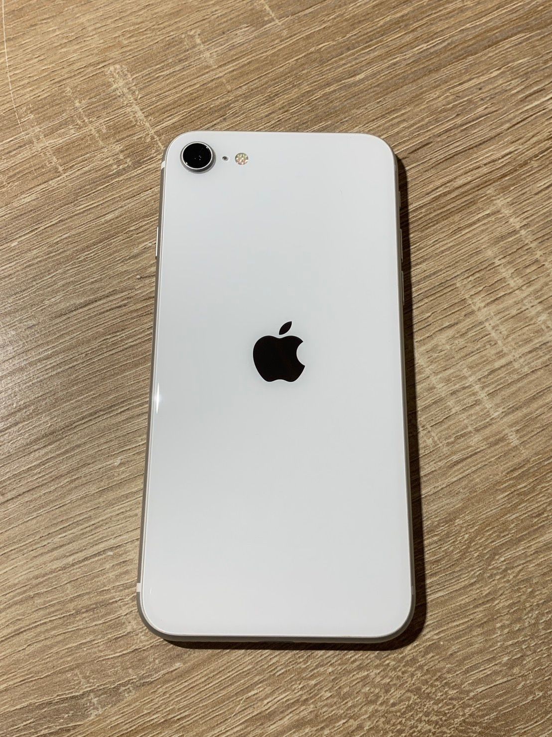 iPhone SE2 128GB ホワイト ジャンク品 - メルカリ