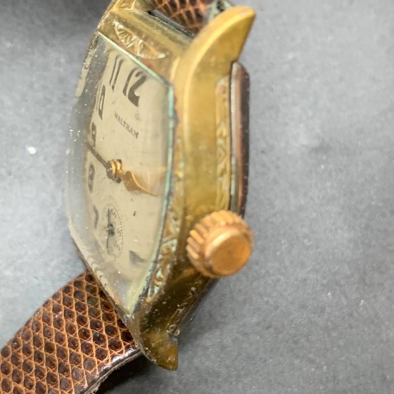 WALTHAM ウォルサム スモセコ 96300.59 クォーツ 腕時計 Yahoo!オークション - WALTHAM ウォルサム 金無垢18K メンズクォーツ腕