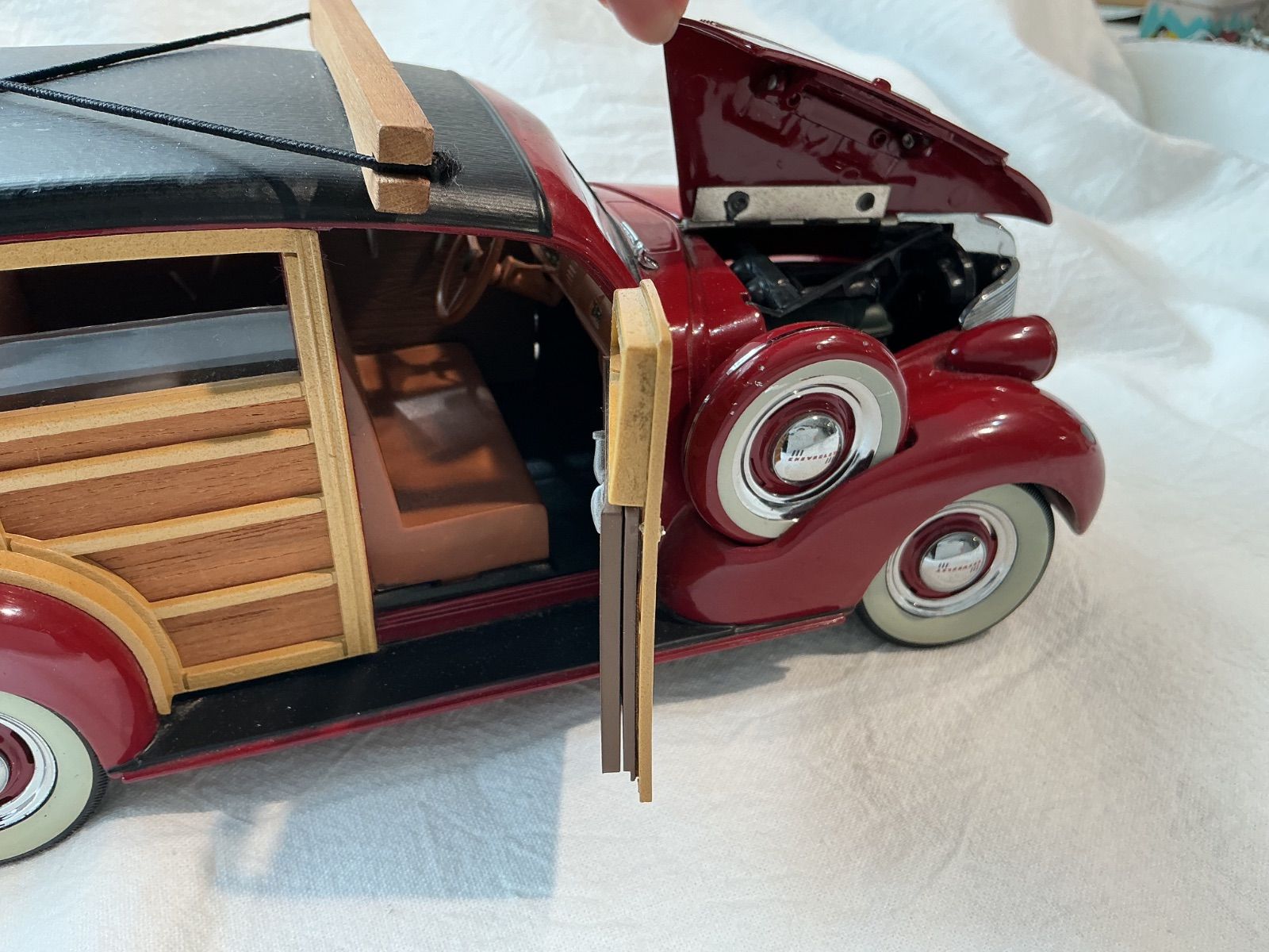 新品 1/18 ウッディワゴン 木目 クラシックカー モーターシティ ミニカー 新品 1/18 ウッディワゴン 木目 クラシックカー モーターシティ