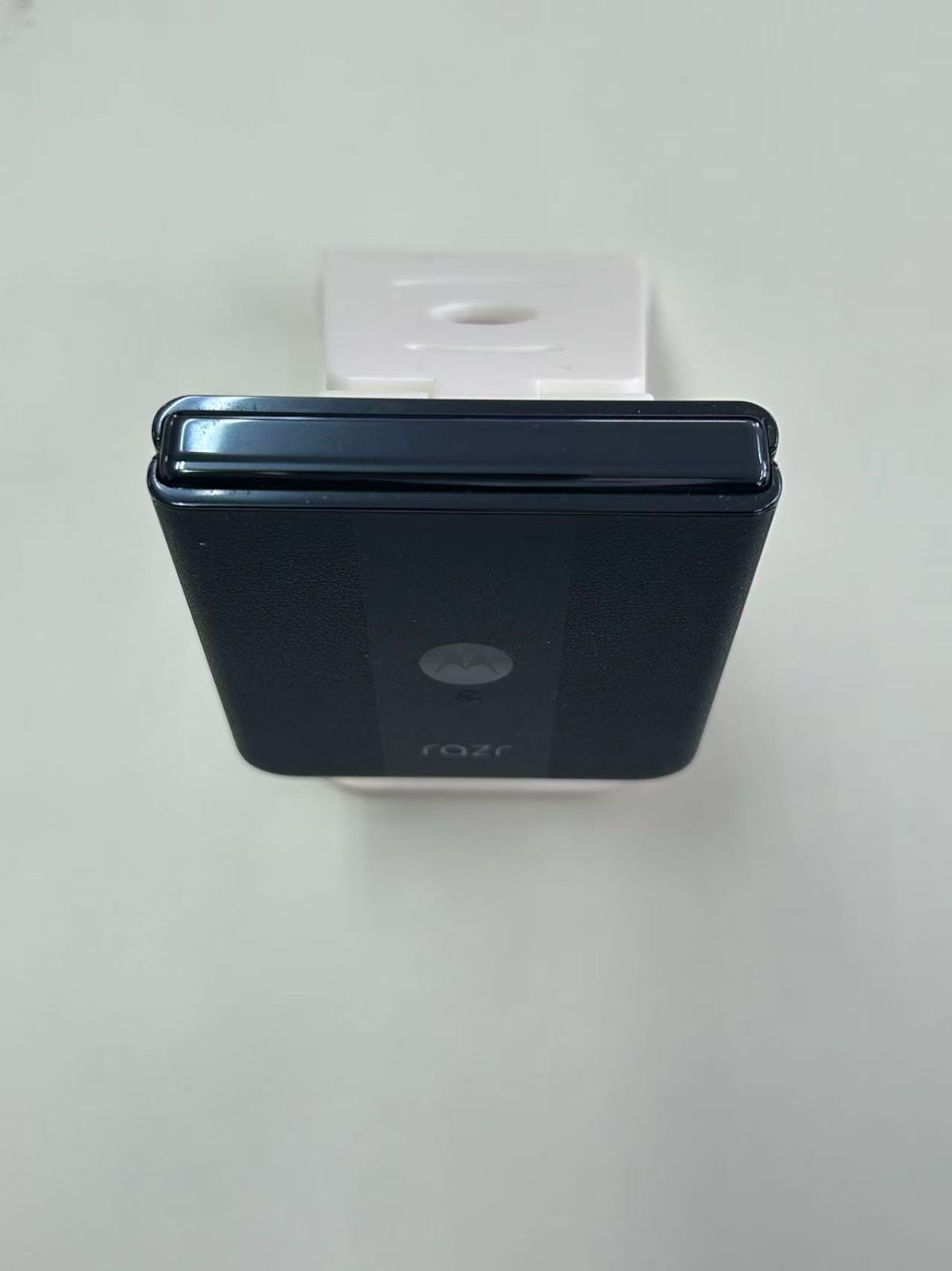 motorola razr 50 ultra ジャンク品 ミッドナイトブルー - メルカリ