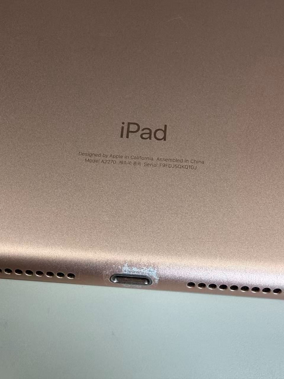 （訳あり品）iPad本体　第8世代　⚠️説明欄を読んでください。 iPad 第8世代 128GB ゴールド 訳アリ - メルカリ