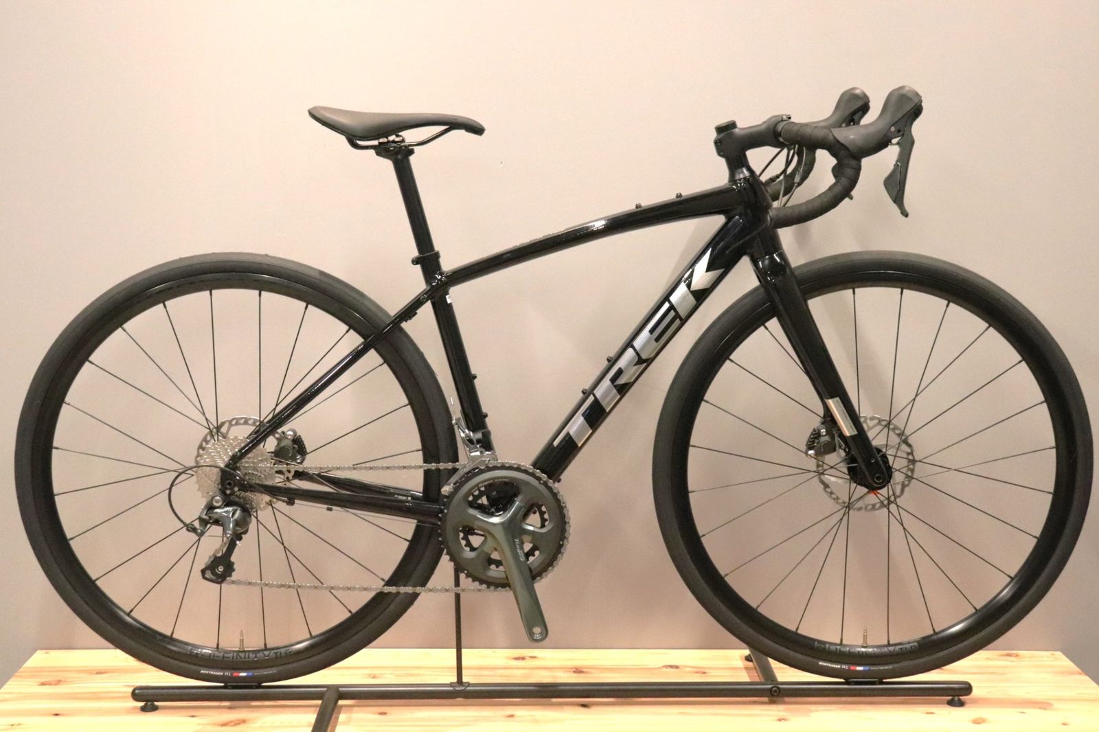 TREK Domane AL4 Gen3 サイズ52 Tiagra 油圧ディスク ドマーネ al4 ロードバイクトレックドマーネ TREK Domane AL4 Gen3