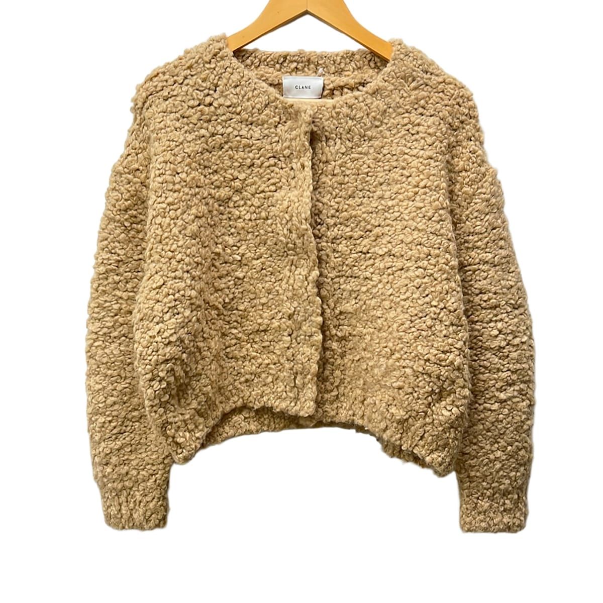 クラネ　ブルゾン 今年はフレアな女性らしいシルエットで登場。本日より発売の