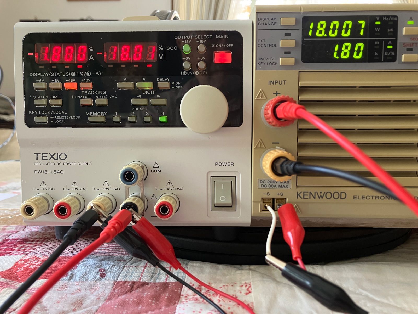 TEXIO PW18-1.8AQ 4出力直流安定化電源 ドロッパ方式による低ノイズ高