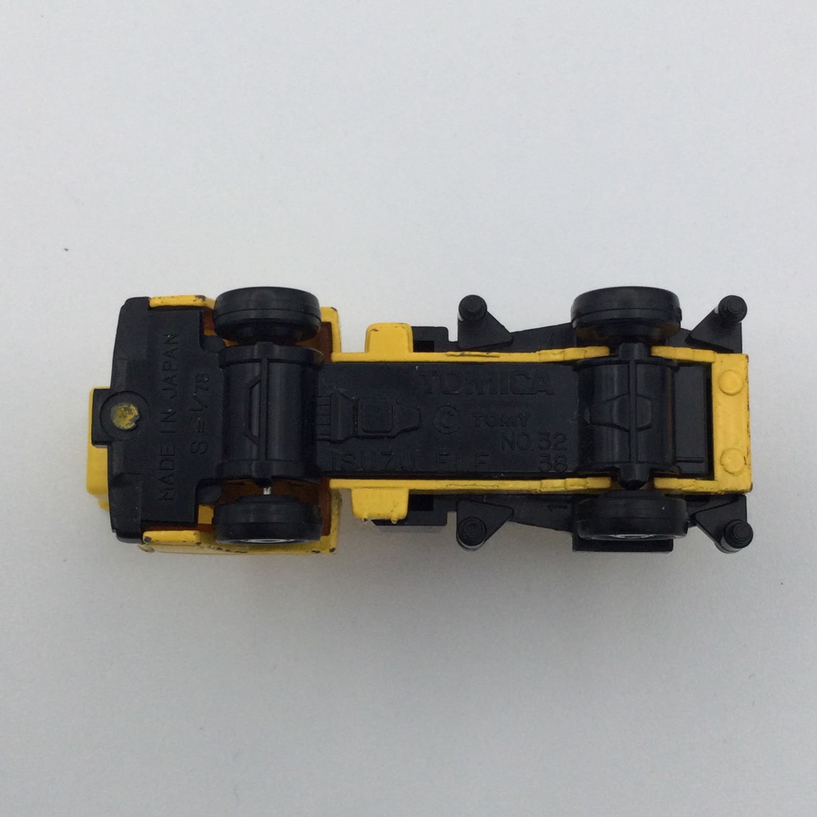 トミカ ミニカー 15台セット #i00100 - メルカリ