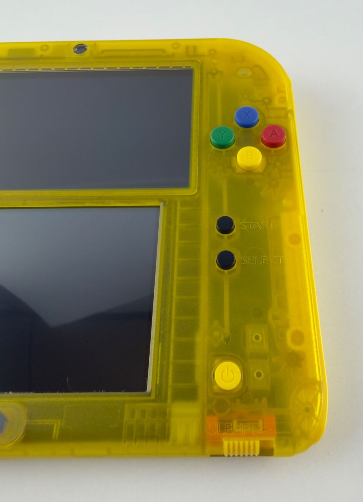 限定2DS ピカチュウ  クリアイエロー ニンテンドー2DS 【中古】任天堂 『ポケットモンスター ピカチュウ