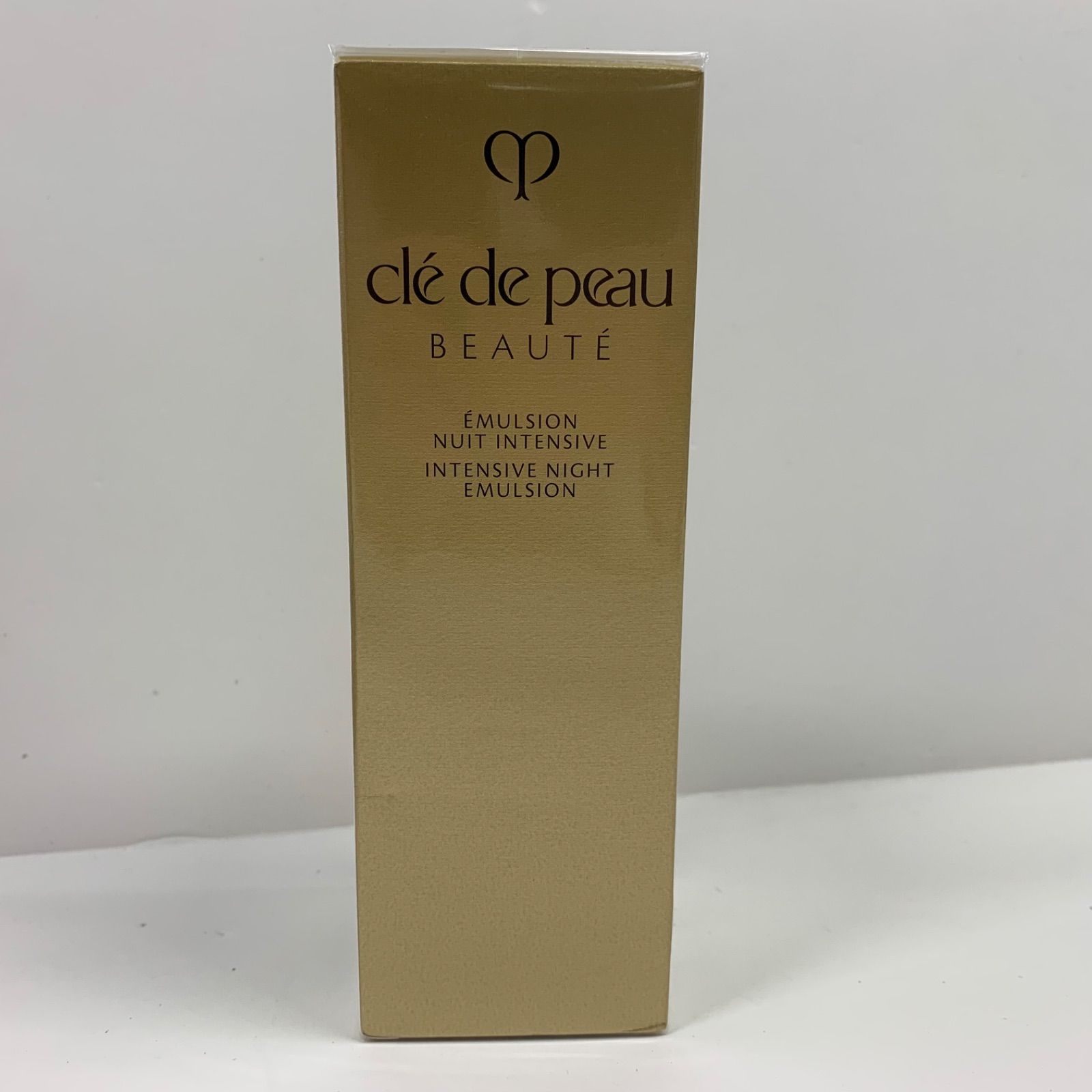F3205 cle de peau beaute クレ.ド.ポー ボーテ エマルション 