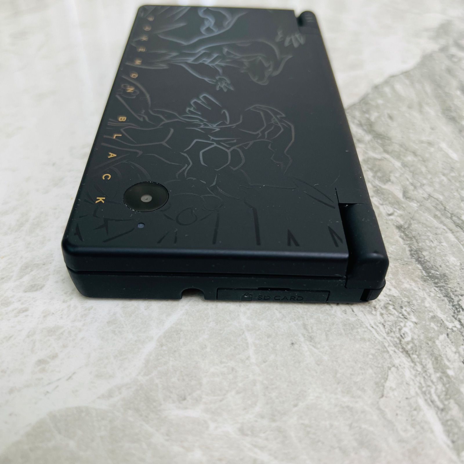 完動品】Nintendo ニンテンドー DSi レシラム ゼクロム エディション 