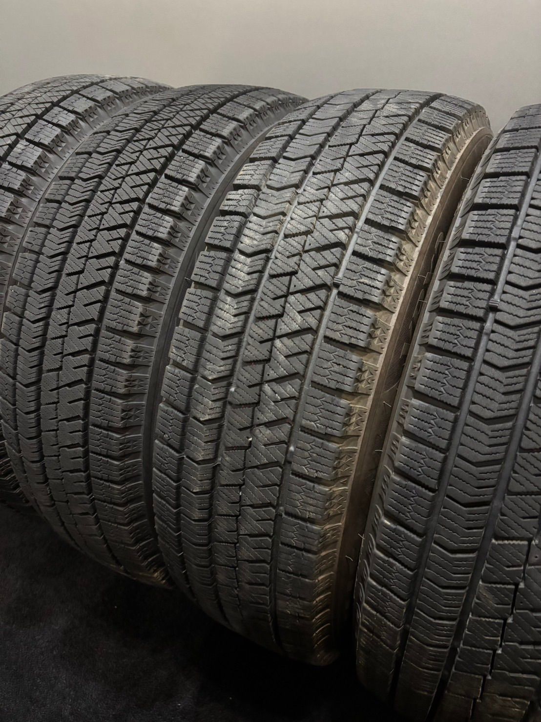 ★175/65R15 BRIDGESTONE/VRX2 23年製 スタッドレス 4本 ブリヂストン ブリザック アクア ヤリス フィット (南3-L1000)
