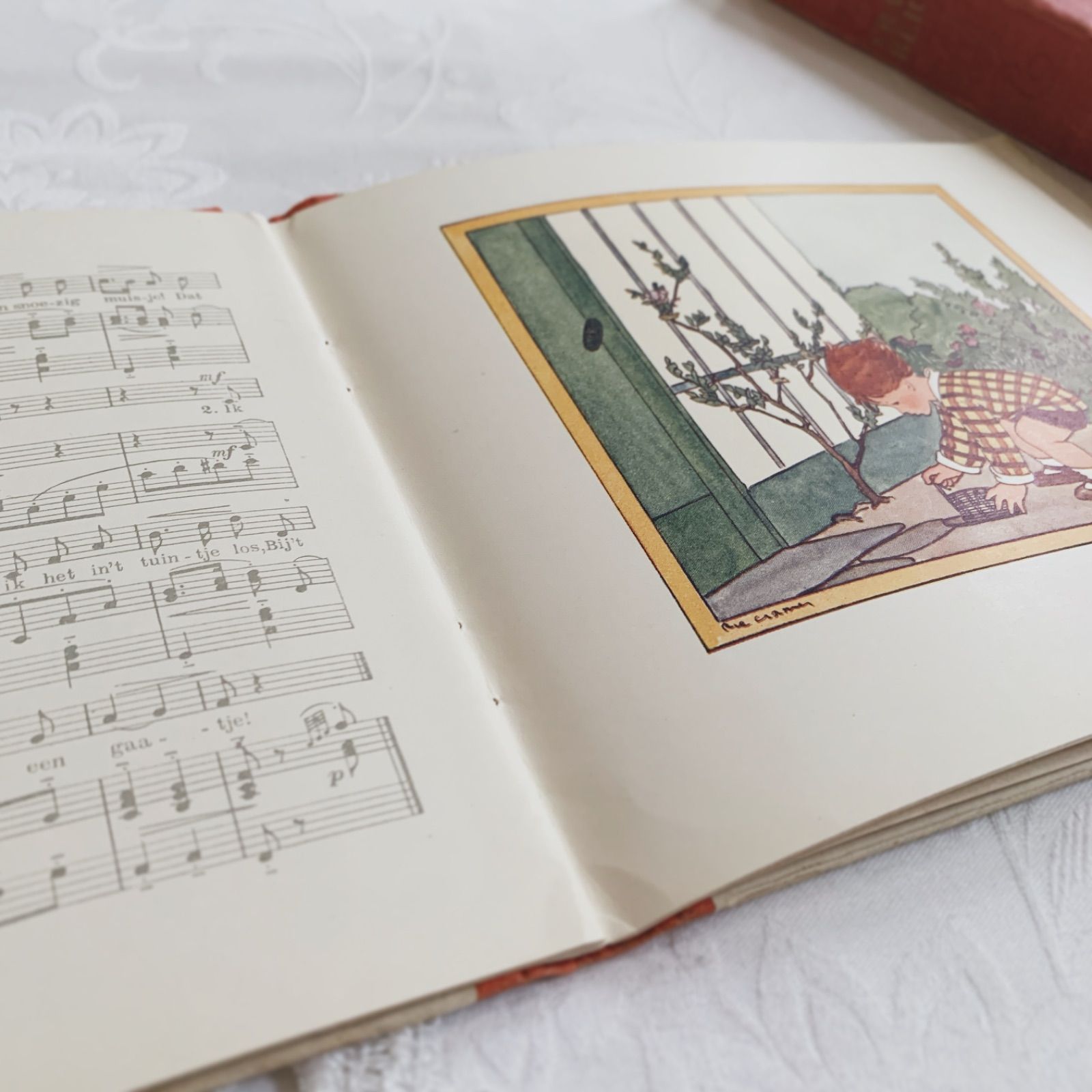 1920s-1940s頃 花柄装丁が愛らしいオランダの楽譜絵本 『5月の歌』Rie