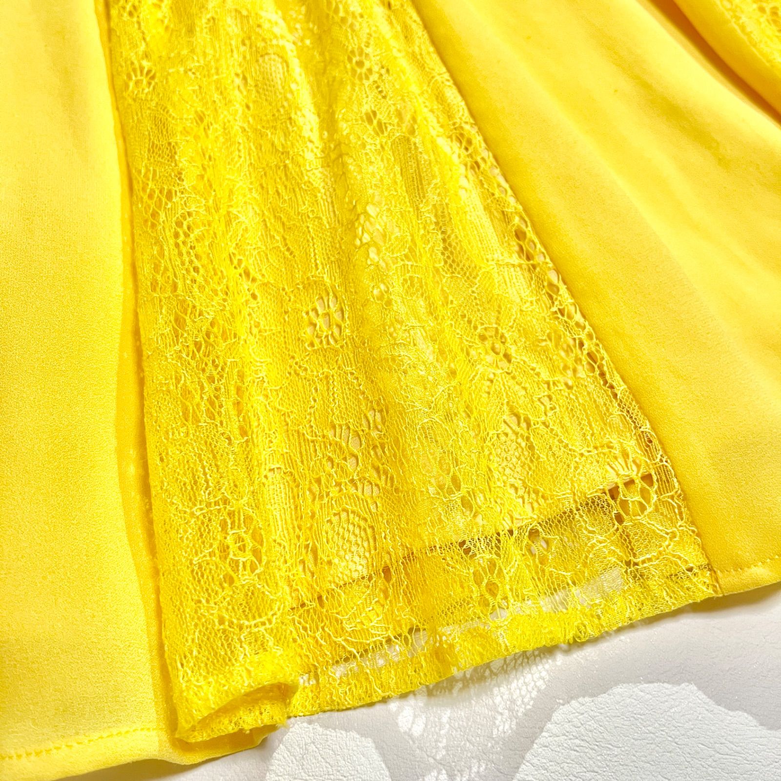 cY43 GRACE CONTINENTAL フレアワンピース レースドッキング 膝丈