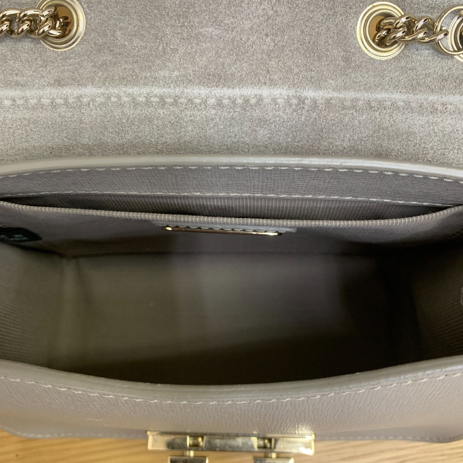 FURLA フルラ メトロポリス チェーン ショルダーバッグ グレー G7597 