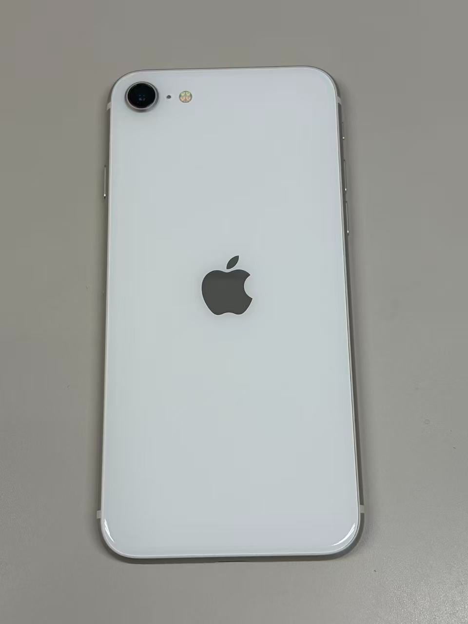 極美品 iPhone SE3 64GB スターライト SIMフリー 88% - メルカリ