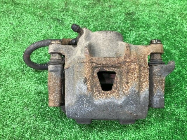 アルファード ATH10W 左リアキャリパー HV Gエディション 4WD 8人 47750-28270 6T1 5,082円