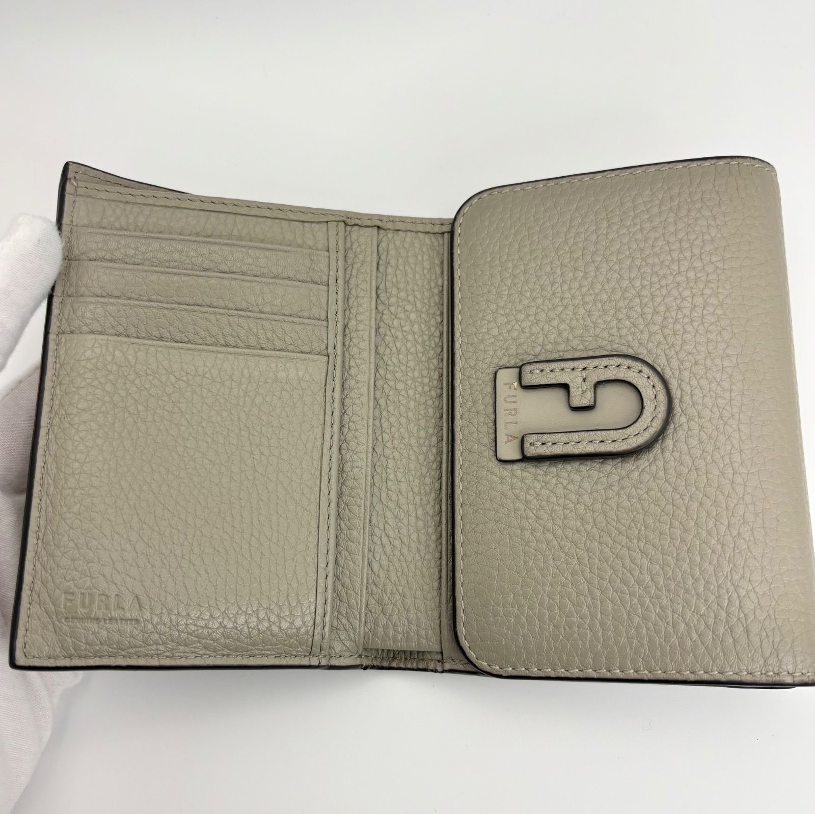 FURLA フルラ Dafne ダフネ アーチロゴ 三つ折り財布 グレー 美品