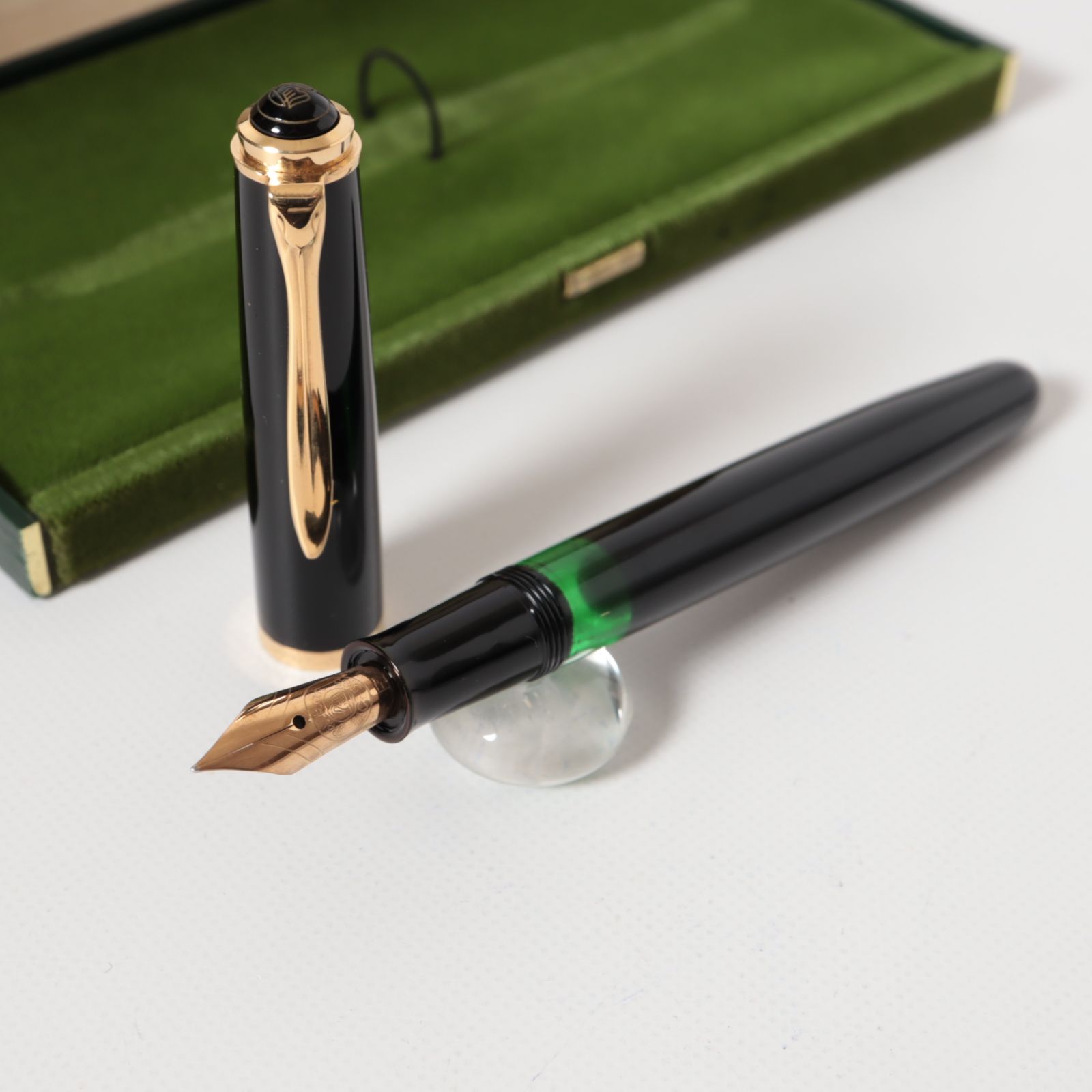 ペリカン 400NN M&K 万年筆 14金 F 細字 箱付 吸入式 ブラック 
