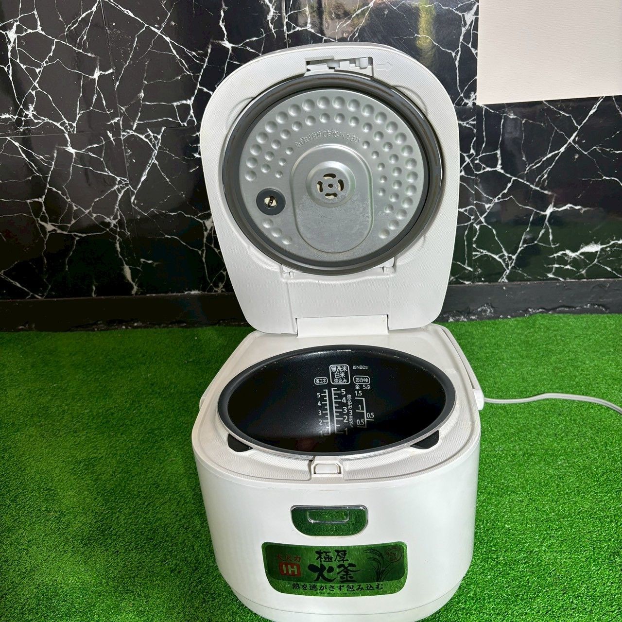 IRIS OHYAMA アイリスオーヤマ 2021年製 5.5合 炊飯器 極厚火釜 IH炊飯 