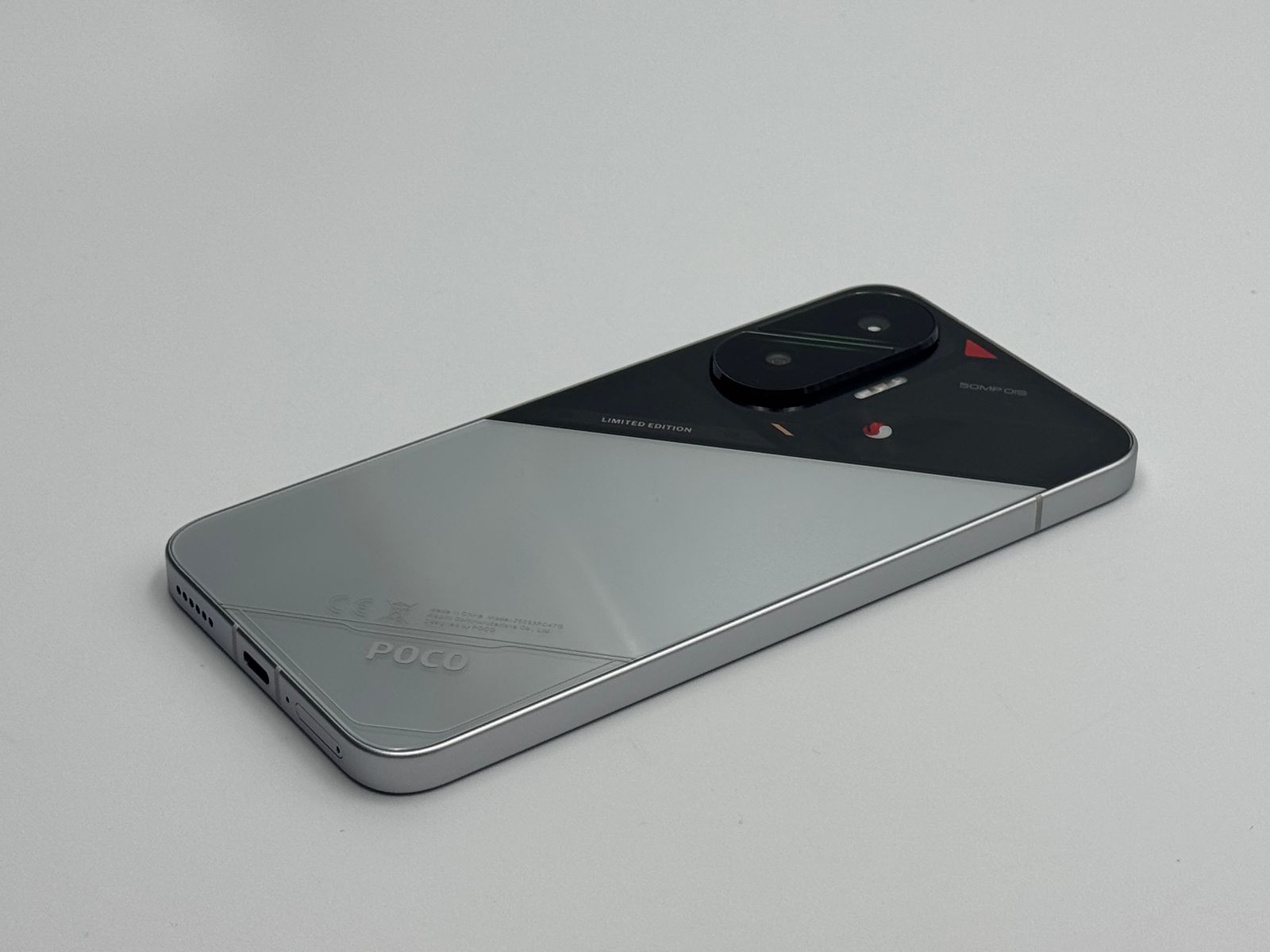 中古A】POCO F7 256GB シルバー SIMフリー - メルカリ