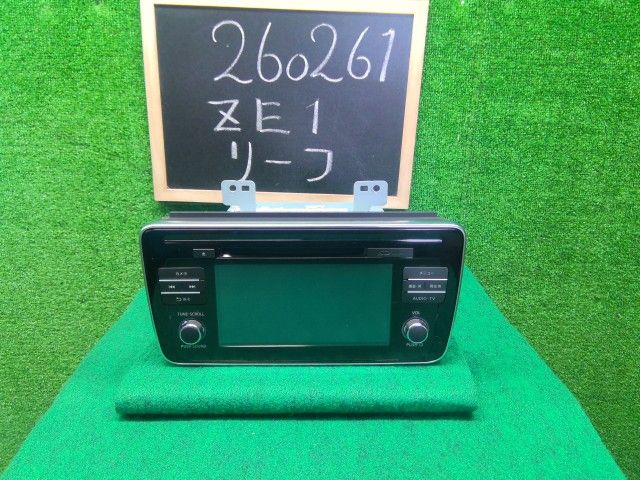 【中古】リーフ ZAA-ZE1 カーナビゲーション 25915-5SK0E 自社品番260261 XBL