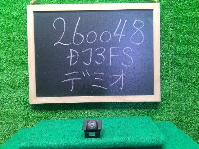 【中古】デミオ DBA-DJ3FS バック カメラ 自社品番260048 45B