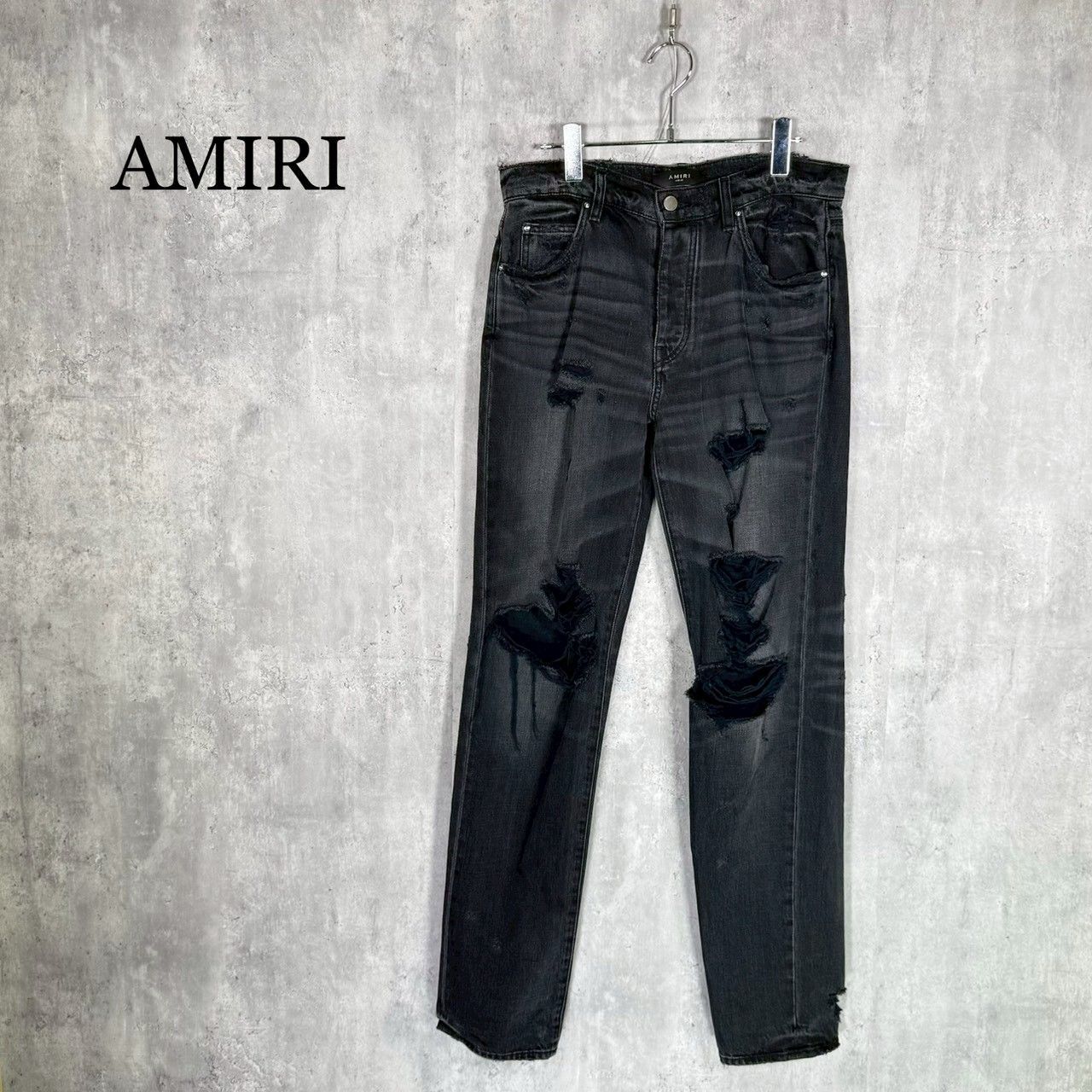 (希少初期モデル)AMIRI スキニーデニムパンツ 29 ブラック ダメージ加工 AMIRI』アミリ（29）ダメージ加工 ブラック デニムパンツ - メルカリ