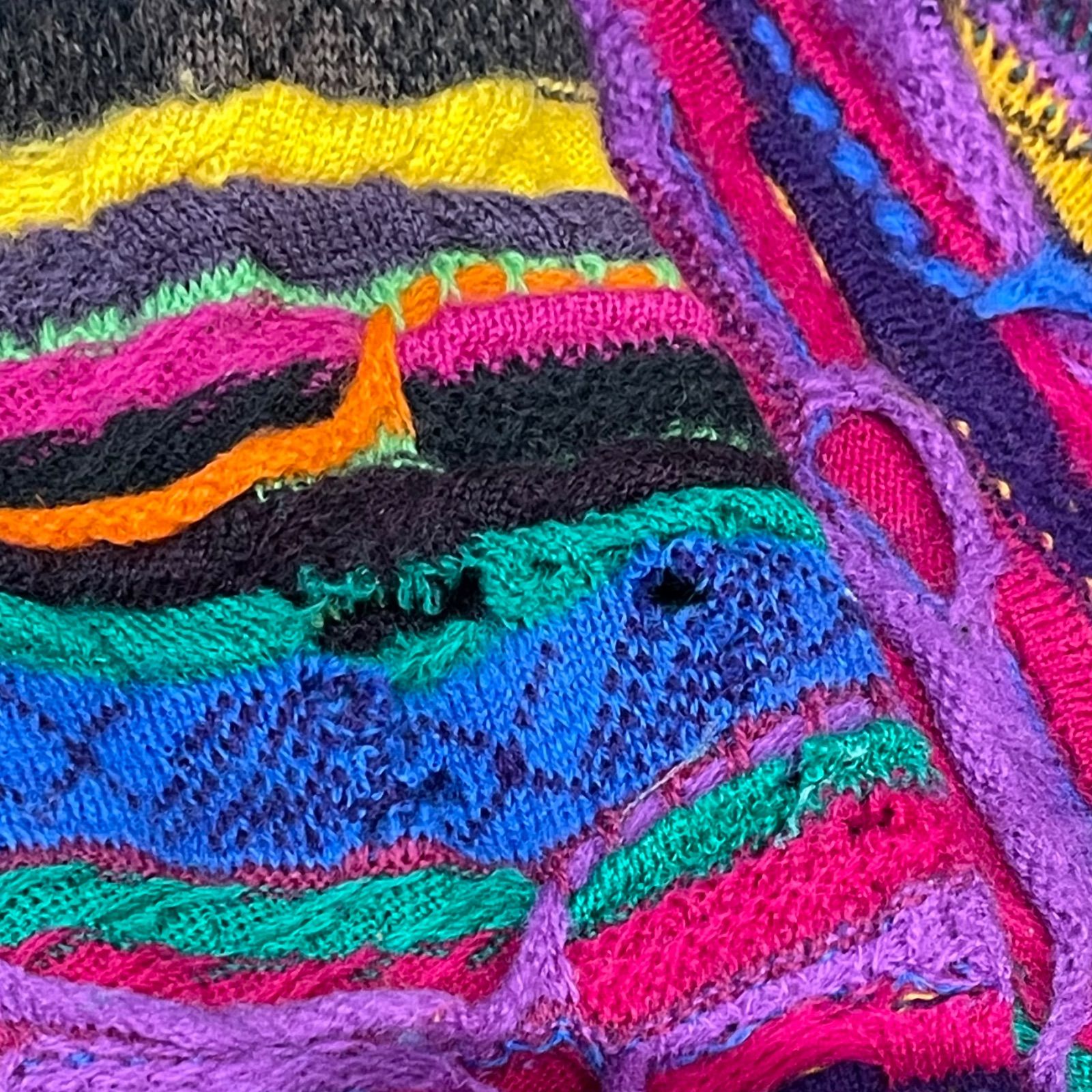 オーストラリア製 Vintage COOGI Crazy Pattern 3D Design Sweater