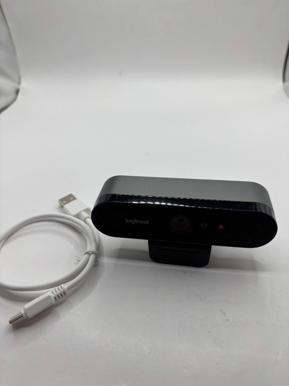 【中古・美品】Logicool Webカメラ BRIO C1000eR ロジクール BRIO C1000eR レビュー｜初心者でもわかる4K高画質カメラの Webカメラ